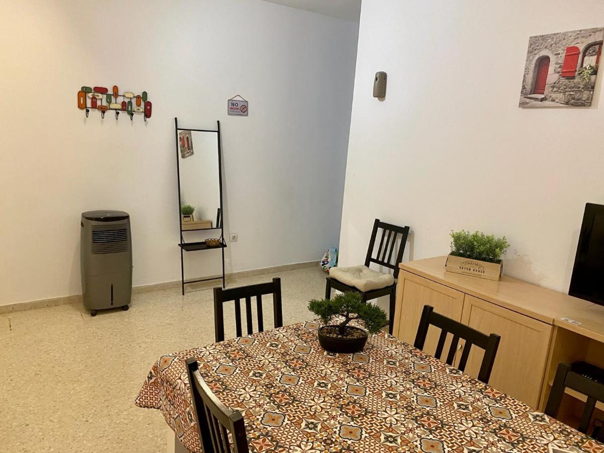 Sevilla. Familia O Profesionales Ferienhaus *